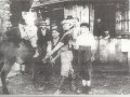 de gauche a droite pascal magni franchi jean dominique poli antoine(dit toto)le petit garçon peut etre foatelli charlot en 1920